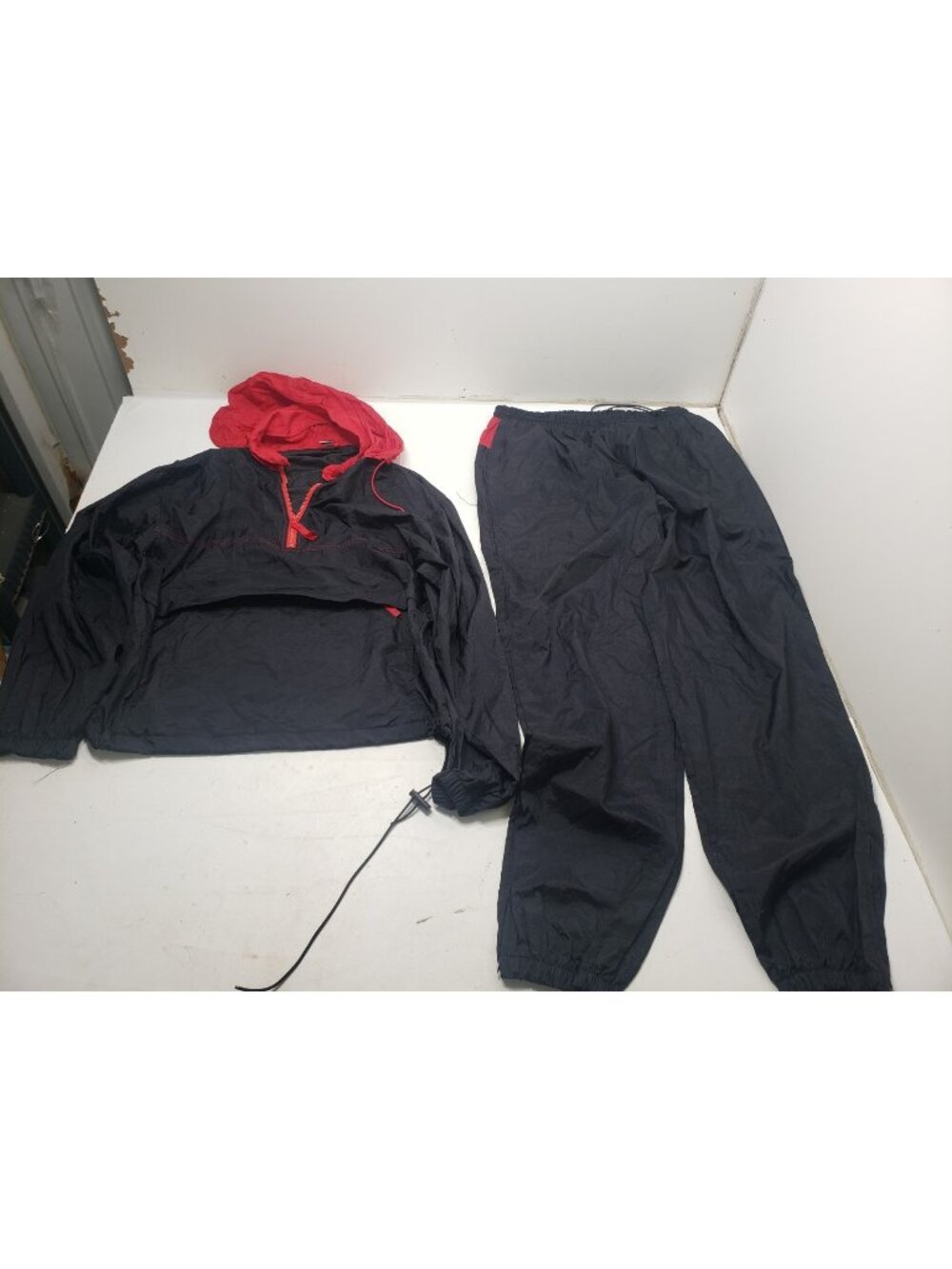 Vintage 90s Marlboro Packable Windbreaker 2 Piece Track Suit Black Red Size Lg